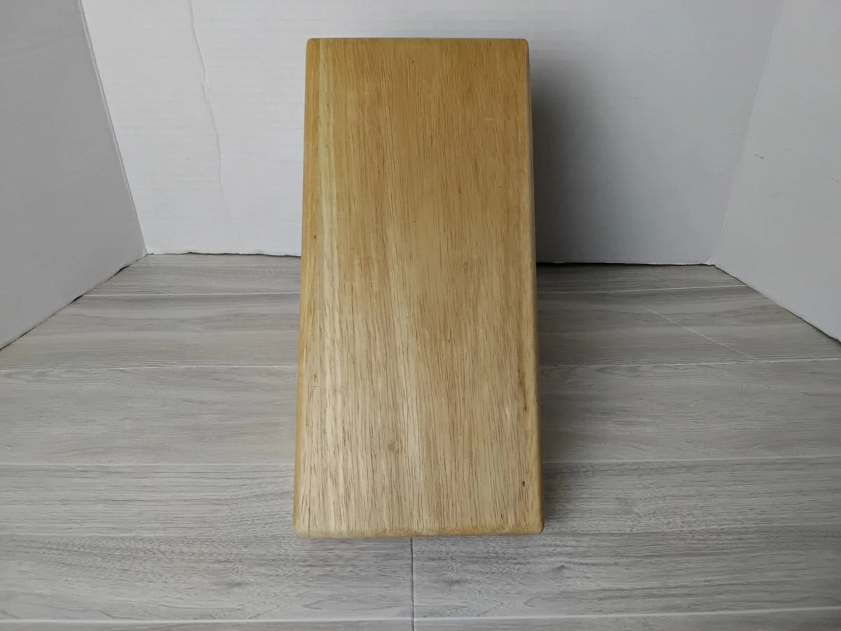 8 Slot Wooden Knife Storage Block With Square Accessory Hole