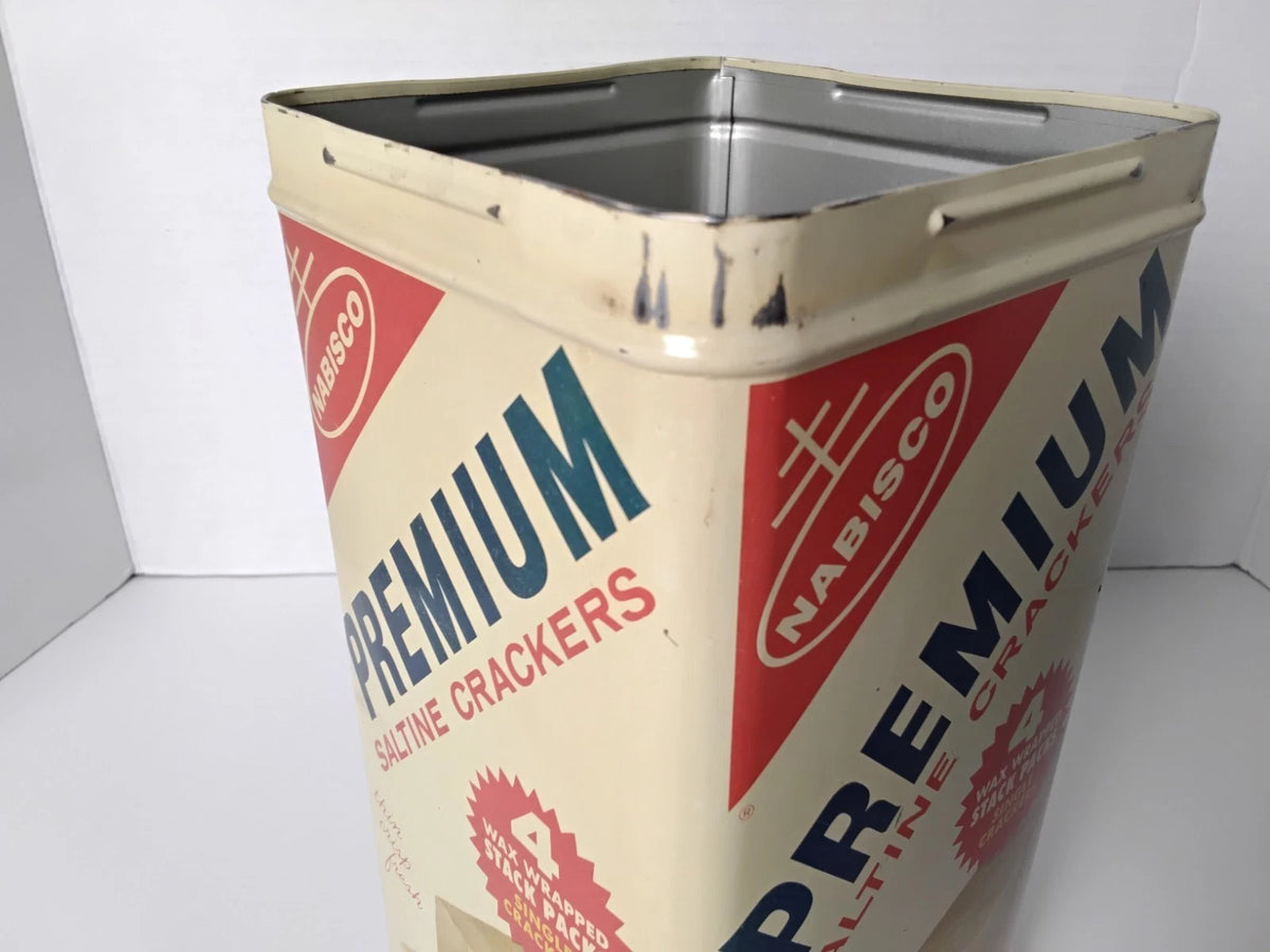 Vintage Nabisco Saltine Cracker Tin