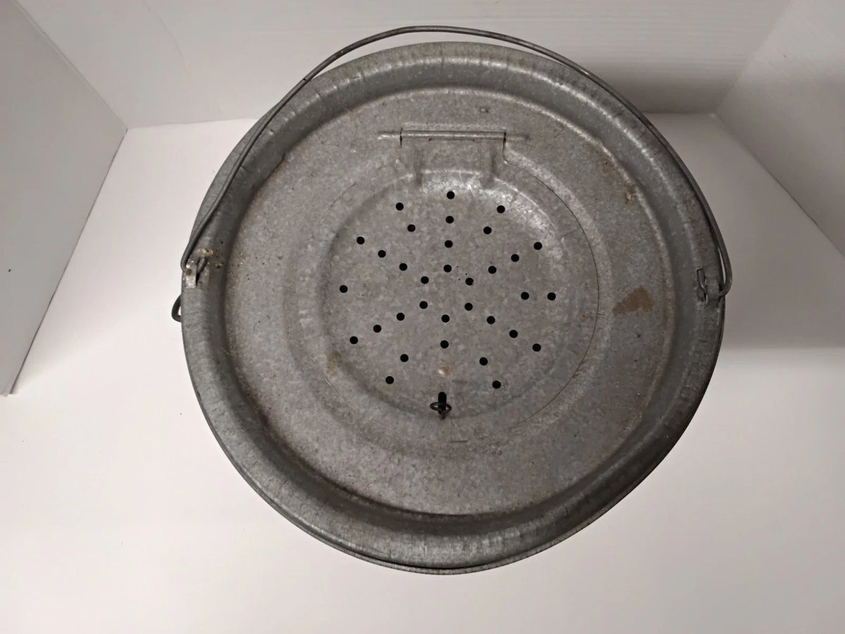 Antique 1950s Live Bait/ Minnow Bucket
