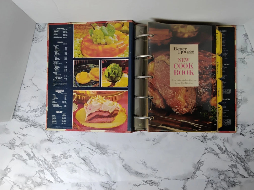 Vintage MCM 1968 Better Homes and Gardens New Cook Book 5 Ring Binder