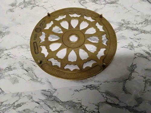 Vintage 1992 Virginia Metalcrafters Winterthur Brass Trivet 10-70