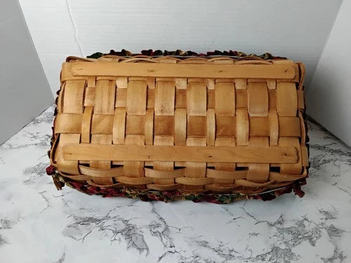 Vintage Farmhouse Wooven Basket