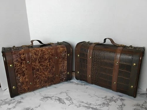 Rustic Farmhouse Decor Suitcase Set