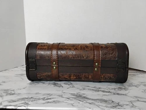 Rustic Farmhouse Decor Suitcase Set
