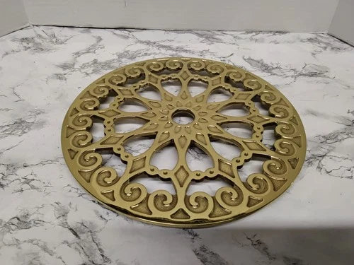 Vintage 1992 Virginia Metalcrafters Winterthur Brass Trivet 10-70
